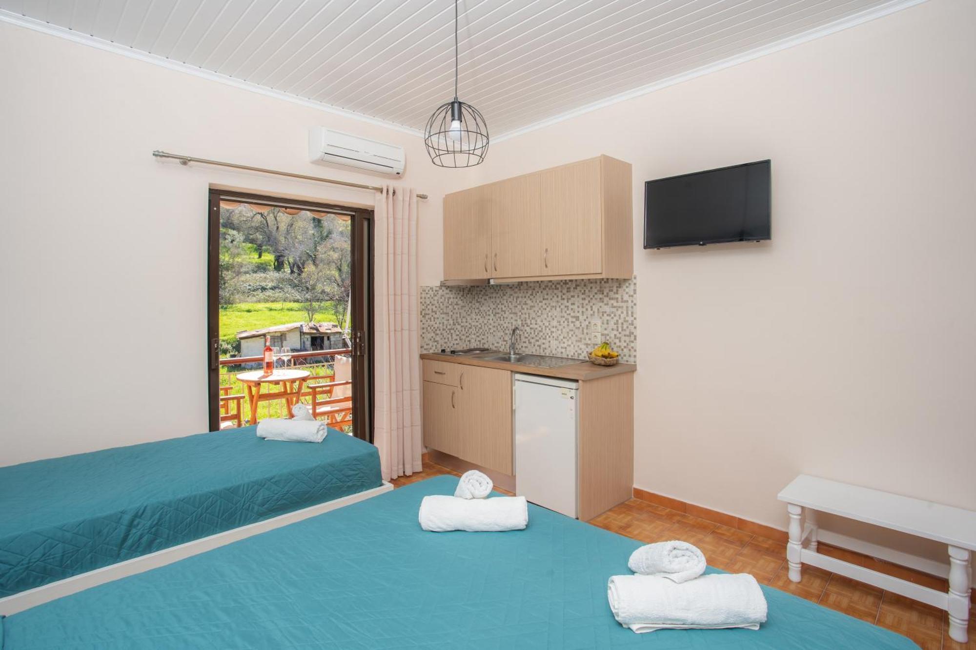 Eros Appartments Kalamítsi 外观 照片
