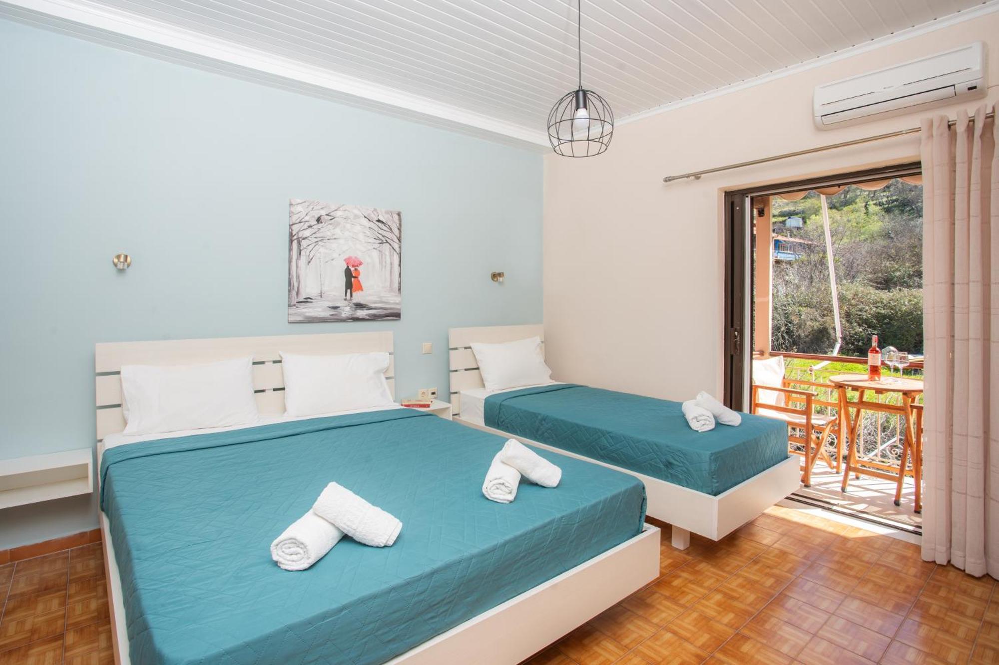 Eros Appartments Kalamítsi 外观 照片